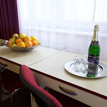 Junior Hotel 3*
